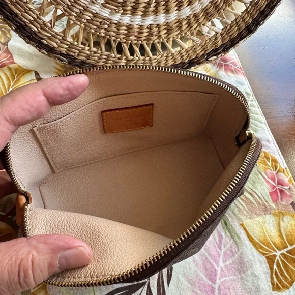 Vintage Louis Vuitton Monogram Canvas Cosmetic Pouch - Picture 7 of 17